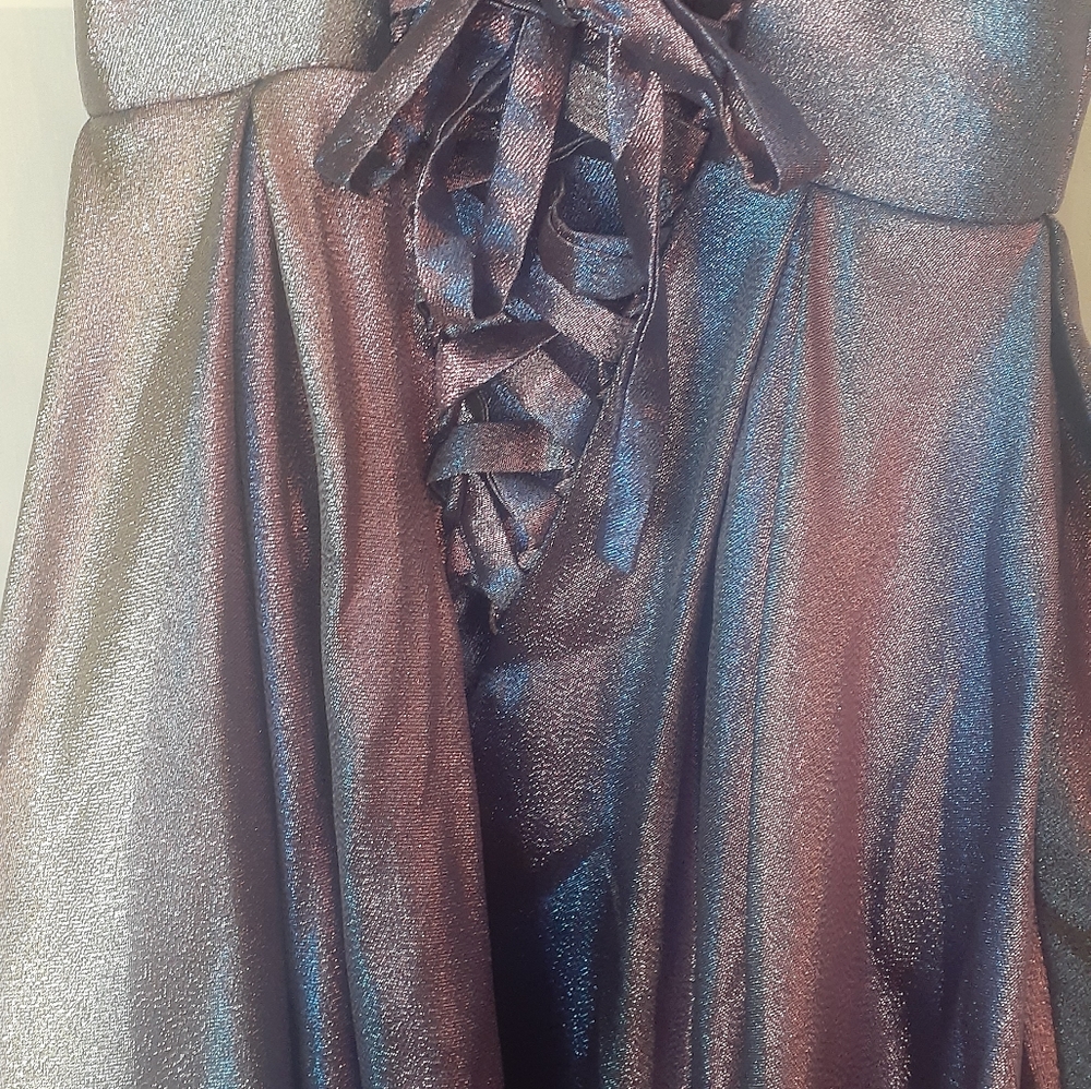 Multi colored gown - Picture 9 of 14